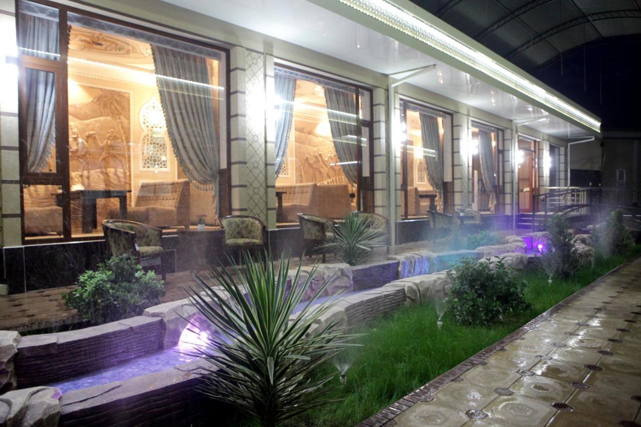 Hotel Naxshab Карши Екстериор снимка