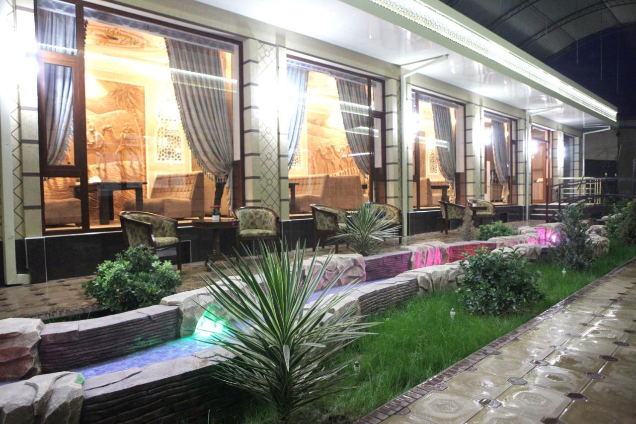Hotel Naxshab Карши Екстериор снимка