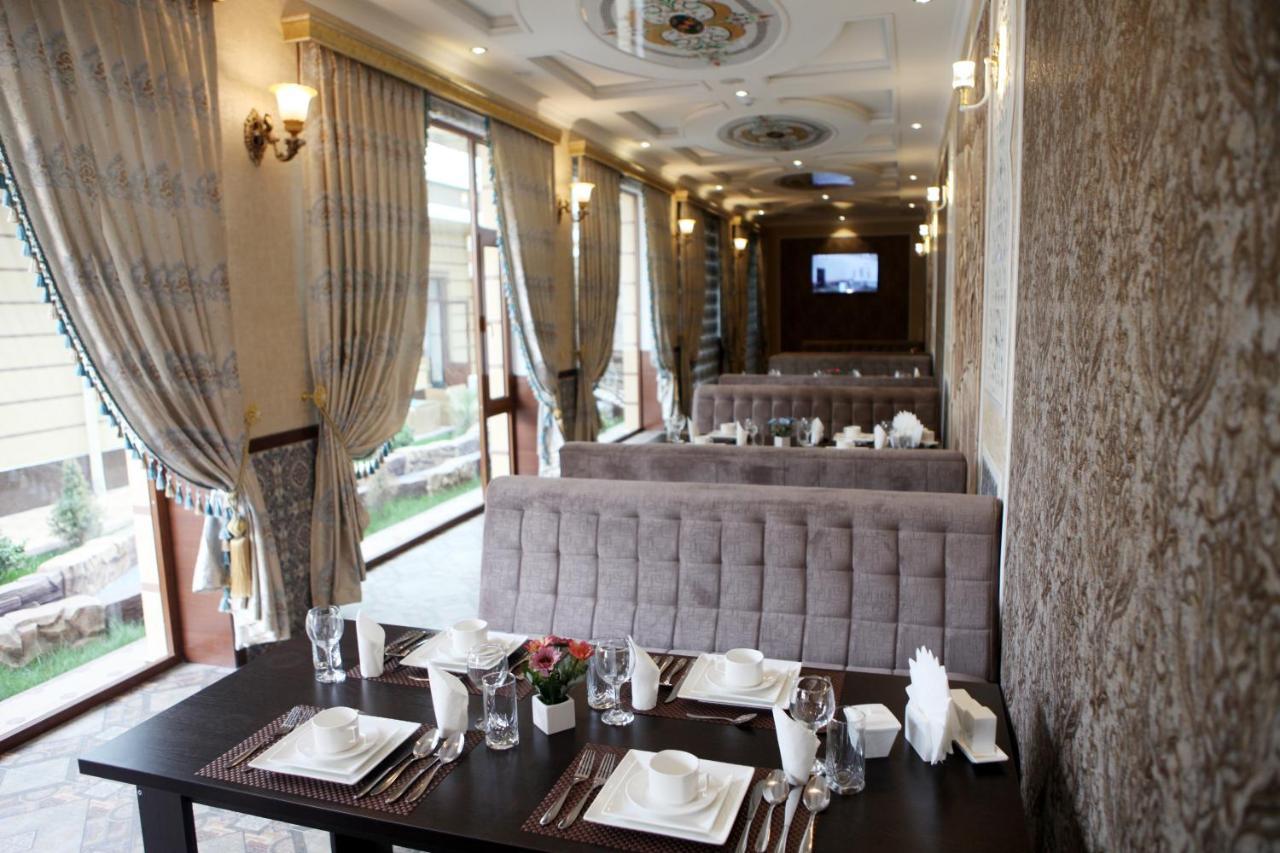 Hotel Naxshab Карши Екстериор снимка