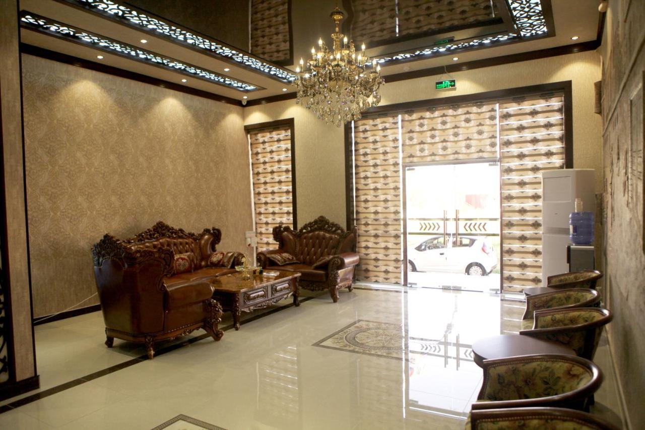 Hotel Naxshab Карши Екстериор снимка