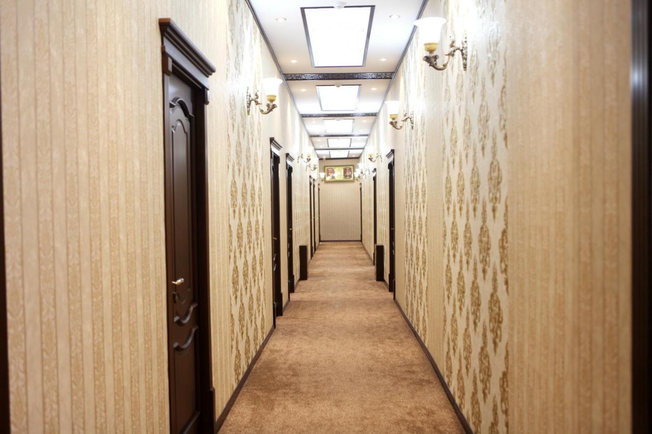 Hotel Naxshab Карши Екстериор снимка